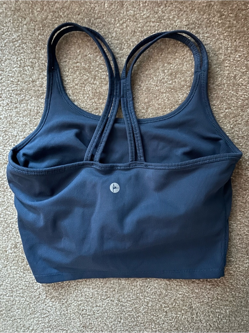 90 Degree Sports Tank with Shelf - Small